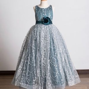 Girls dress size 8/10